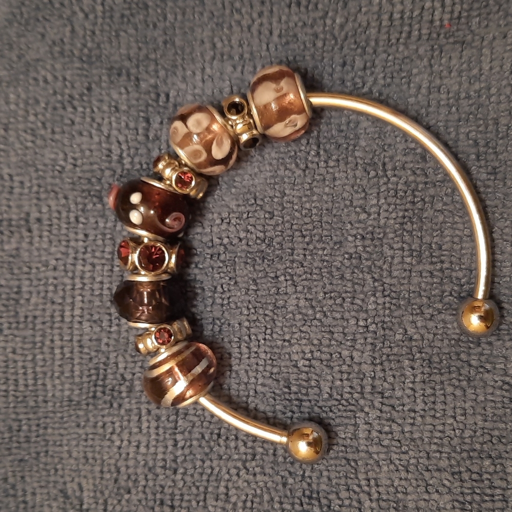 Bead bracelet